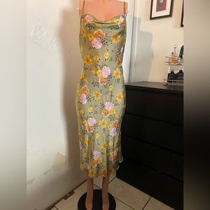 Bebe floral dress medium slightly worn